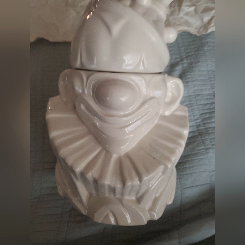 1940s Vintage McCoy Unpainted Clown Cookie Jar